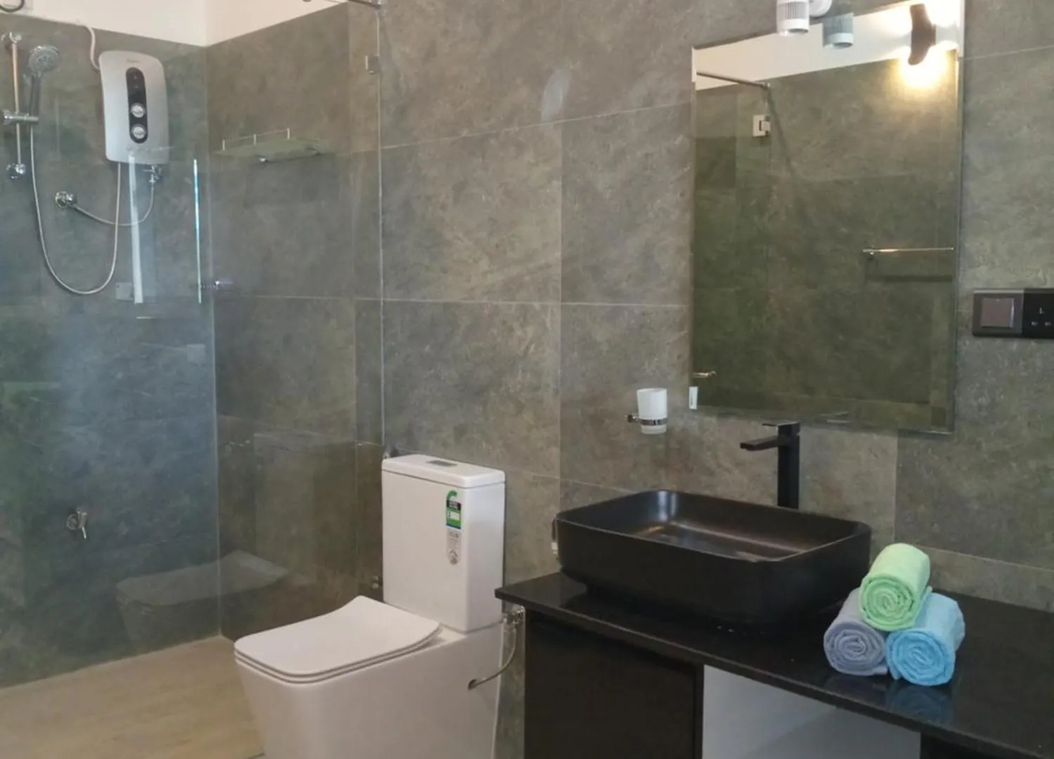 The Palms View Airport Villa Minuwangoda