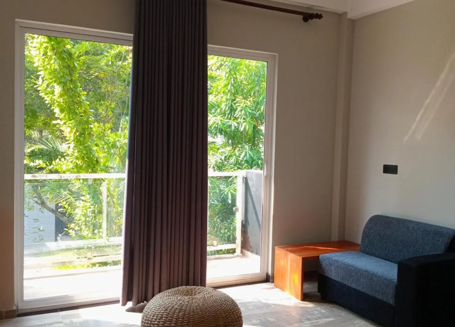The Palms View Airport Villa Minuwangoda